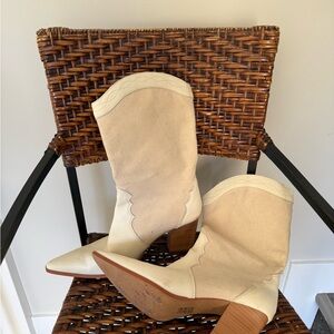 Cream Western Cowboy Boots